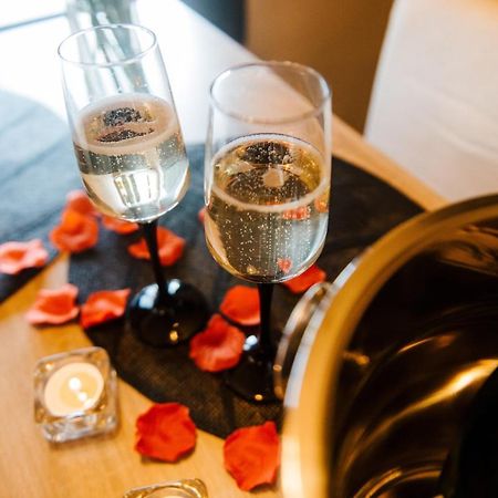 La Suite Romantique Avec Jacuzzi Au Coeur De Perpignan Exteriör bild