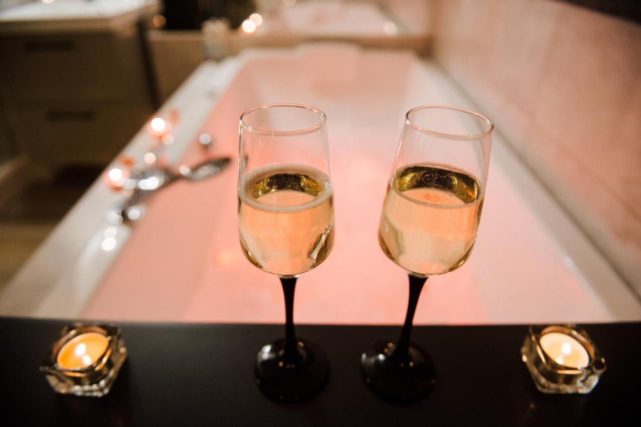 La Suite Romantique Avec Jacuzzi Au Coeur De Perpignan Exteriör bild