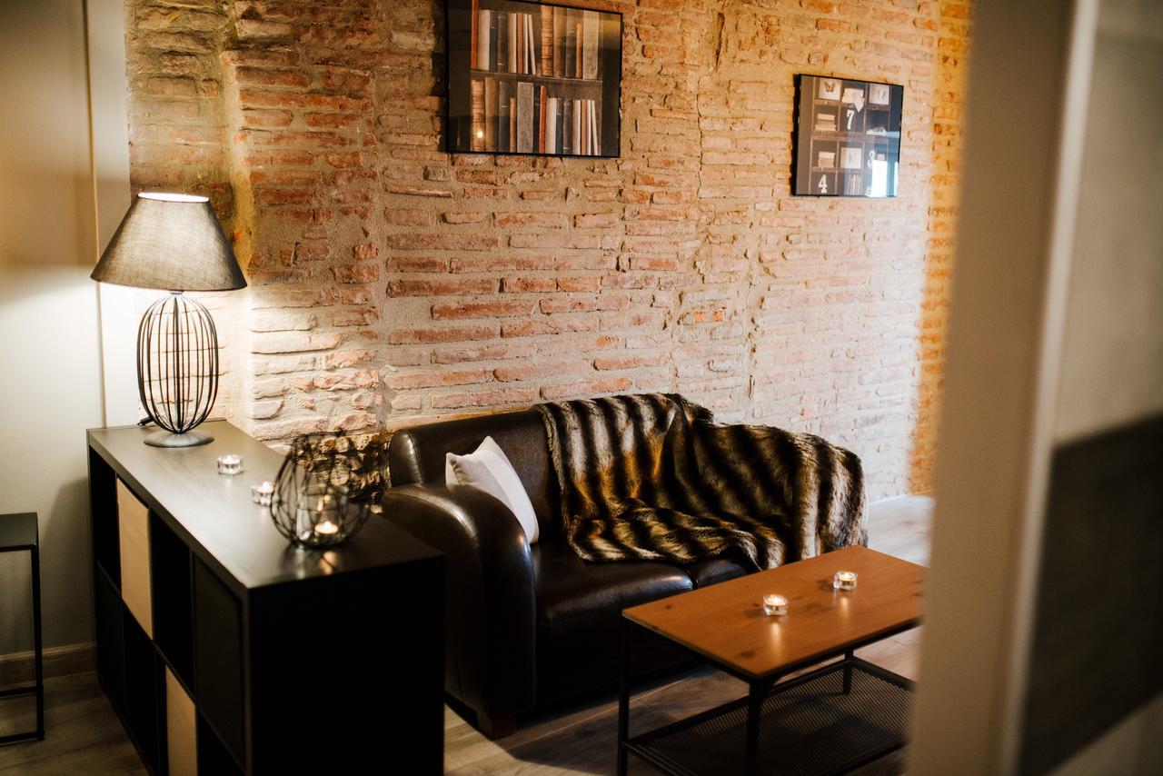 La Suite Romantique Avec Jacuzzi Au Coeur De Perpignan Exteriör bild